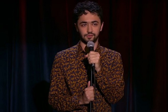Стендап-комику Мирзализаде пожизненно запретили въезд в Россию