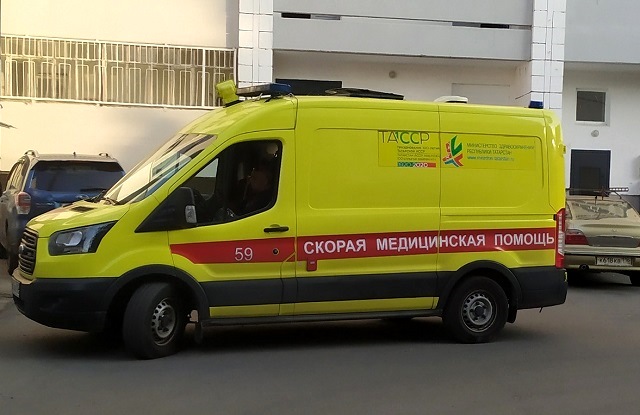 В Казани выпавший из окна высотки годовалый ребенок чудом остался жив