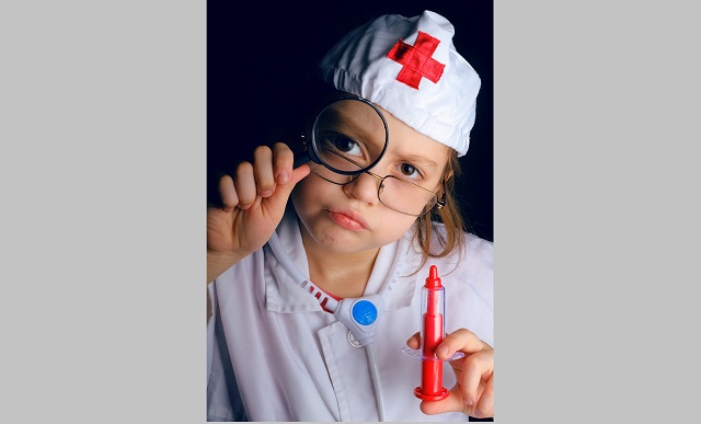 Стало известно, какие «взрослые» таблетки могут привести к тяжелым последствиям у детей