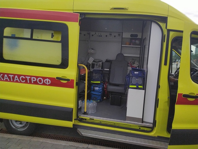 В Челнах из окна 3 этажа больницы выпал пациент