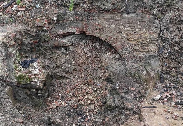 Часть старинных строений обнаружили в центре Казани – фото