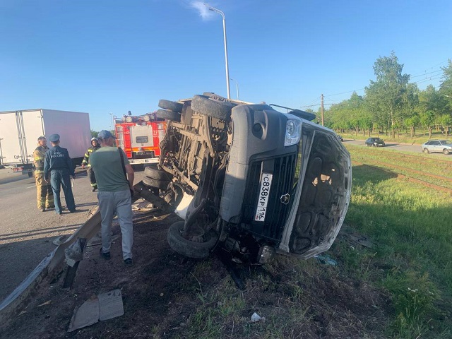 Пять человек пострадали в жестком ДТП с «Газелью» и «Камазом» в Набережных Челнах 