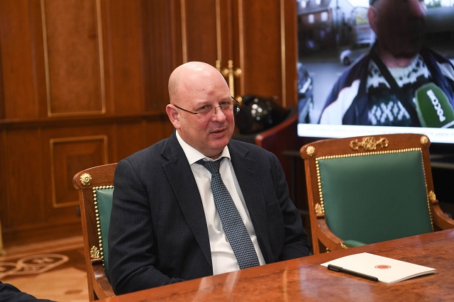 Минниханов обсудил развитие Казанского авиационного завода с Королевым