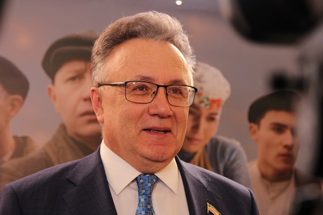 Илшат Әминев "Кеше китә - җыры кала" сериалы турында: "Миңа ошады, тамашачы да бәяләсен иде"