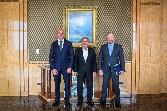 Минниханов обсудил с Молчановым итоги деятельности АО «Казанькомпрессормаш»