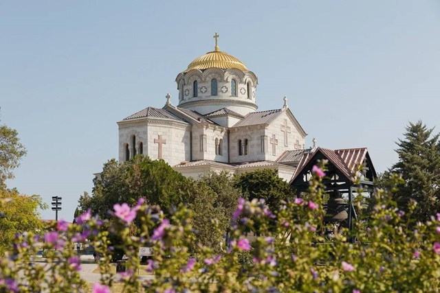 Раис Татарстана посетил Новый Херсонес в Севастополе