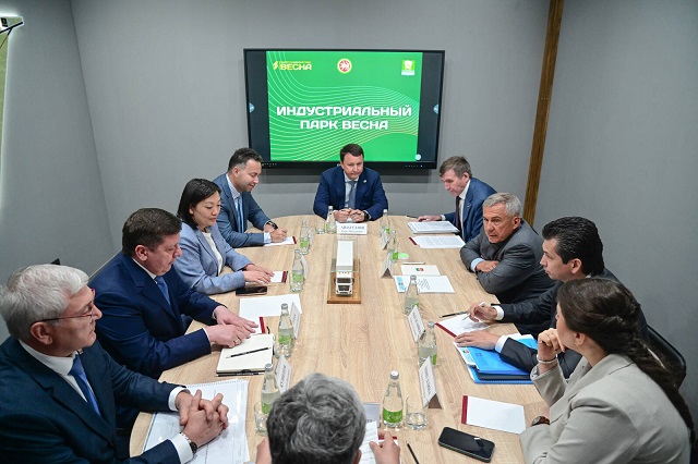 Минниханов обсудил с главой Wildberries сотрудничество Татарстана с маркетплейсом