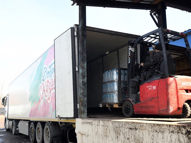 Мэрия: из Казани в Оренбург отправили три фуры с питьевой воды