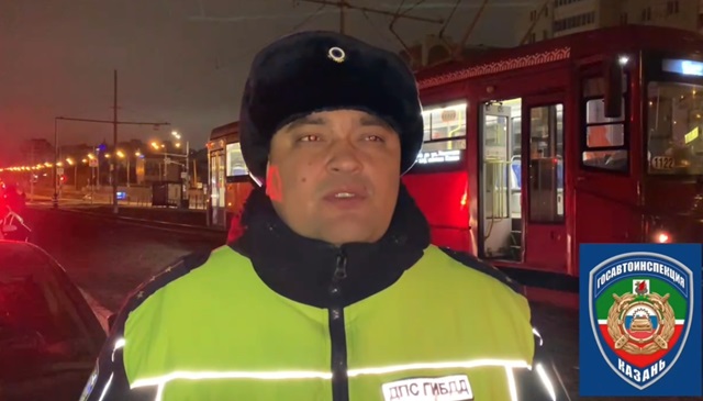 49-летний мужчина погиб под колесами трамвая в Казани