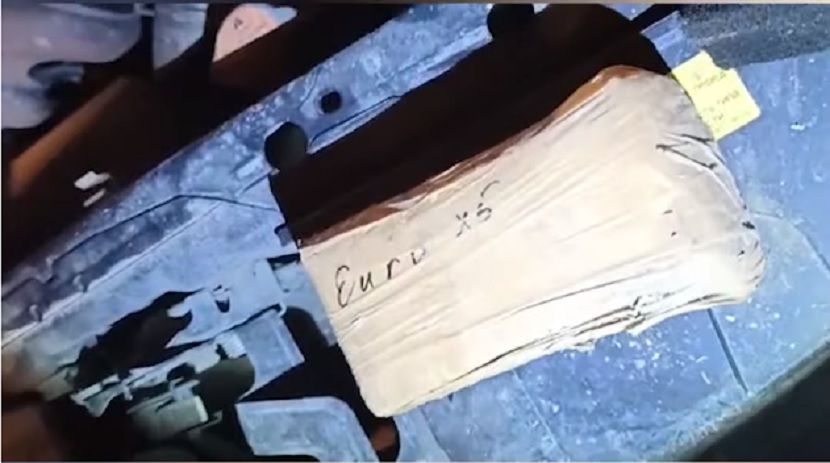 Полиция перехватила на въезде в Набережные Челны автомобиль набитый наркотиками