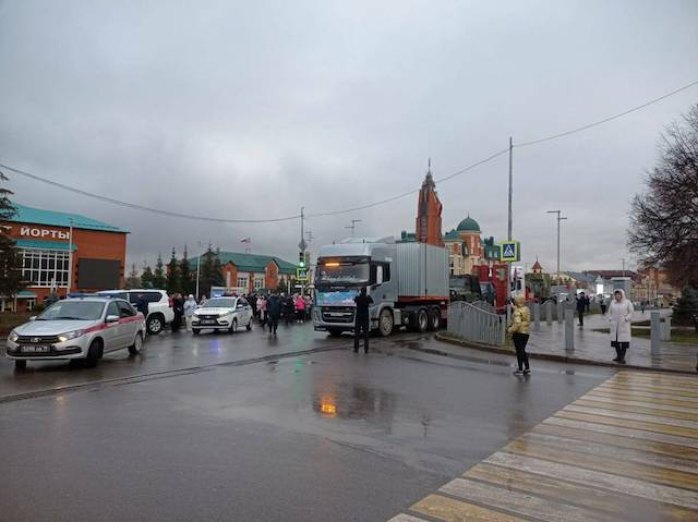 Жители Арского района РТ направили 10 машин гуманитарной помощи в зону СВО