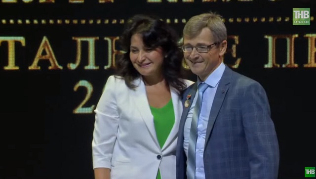 Язучы Марат Кәбировка мактаулы исем бирелде