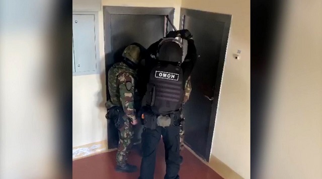 «Наварившуюся» на 53 млн рублей банду обнальщиков задержали в Казани