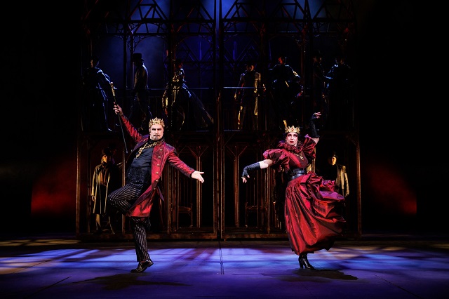 «Быть или не быть»: в День космонавтики впервые на Качаловской сцене покажут «Гамлета»