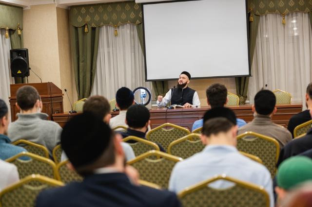 ДУМ РТ попросило проверить на халяльность вакцины «Спутник V» и «ЭпиВакКорона»