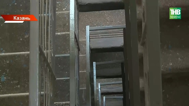 Казанда сигезенче каттан төшеп киткән сабый белән булган фаҗига хронологиясе