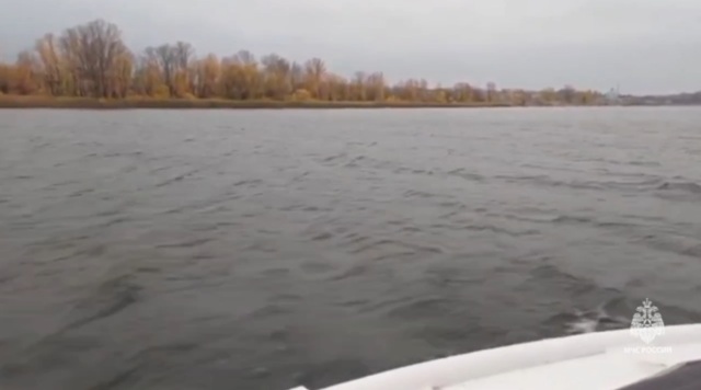 Два человека погибли, перевернувшись на лодке на Каме в Татарстане, тело третьего ищут