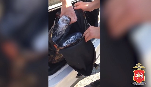 Перевозивший «запрещенку» в Сургут наркокурьер из ХМАО попался с поличным в Казани