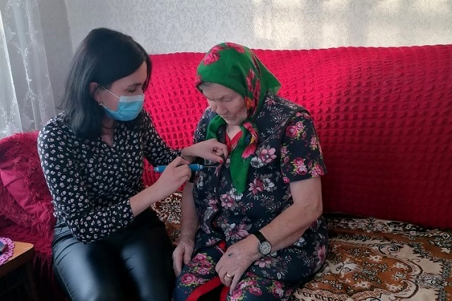 В Буинске людей с ОВЗ по нацпроекту обучают по программе «Школа реабилитации и ухода»