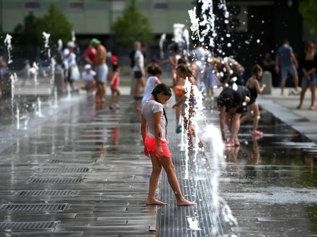 Рустам Минниханов призвал жителей Татарстана быть осторожными в аномальную жару