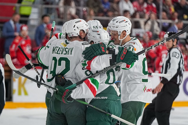 "Автомобилист" - "Ак Барс": Плей-оффның беренче матчы 