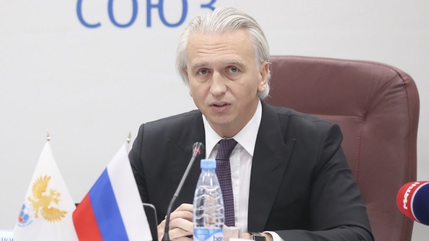 Президент РФС Дюков: «Слуцкий перегибает палку с критикой судейства»