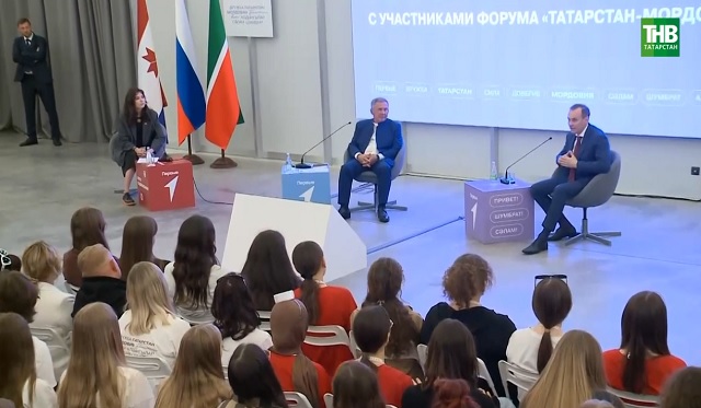 Рустам Минниханов и Артем Здунов ответили на вопросы подростков на форуме «Татарстан — Мордовия»