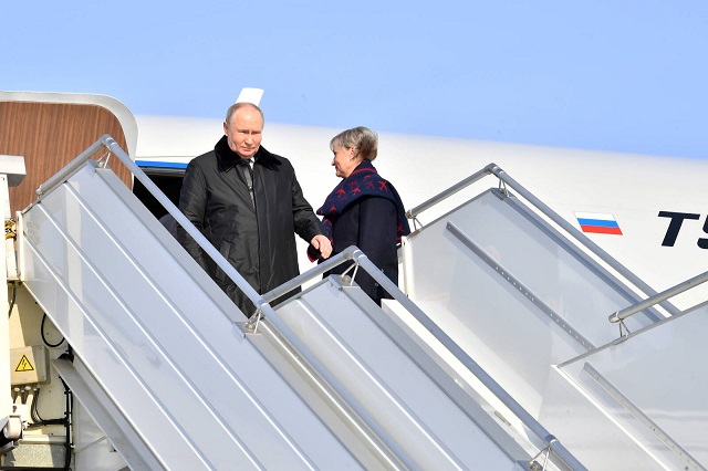 Президент России прибыл в Казань