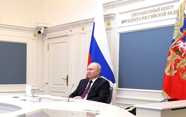 Путин поздравил российских военных с освобождением Артемовска (ДНР)