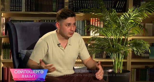 Айдар Җәббаров Камал театры труппасы белән хушлашкан