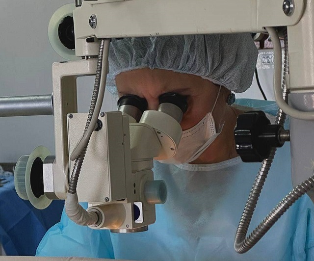 Табиблар алты ел буе берни күрмәгән ир-атка уңышлы операция ясаганнар