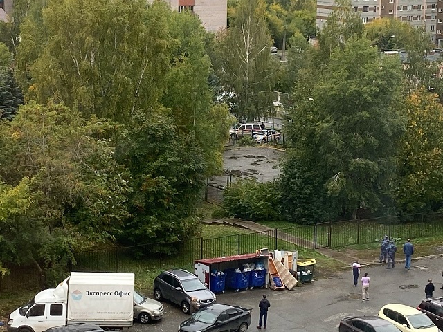 Ижевск мәктәбендә атыш, үлүчеләр бар - видео
