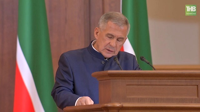 Раис РТ поручил создать закон о материальной поддержке сотрудников МВД