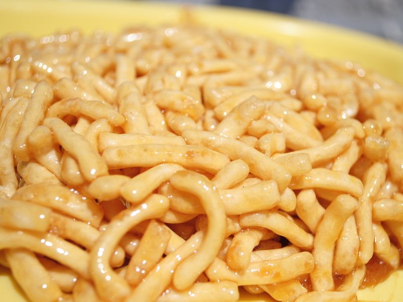 Татарский чак-чак обогнал башкирский мед в опросе лучших национальных сладостей России