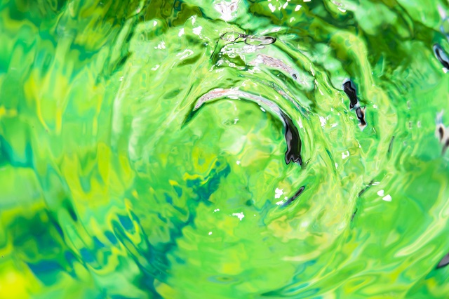 Стало известно, когда вода в домах нескольких районов Казани может позеленеть