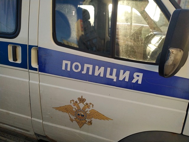 В Татарстане сорвавшийся с крыши многоэтажки рабочий получил смертельные травмы