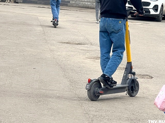 В центре Казани запретили ездить на электросамокатах
