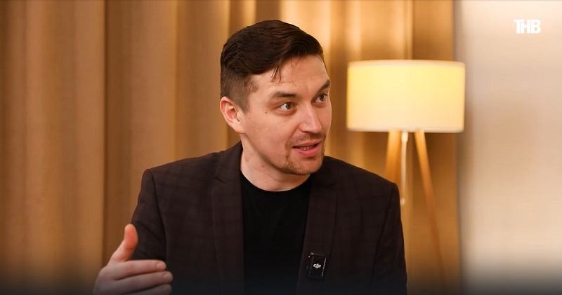 Артем Пискунов театрда күпме хезмәт хакы алганын әйтте: "Әле бу 17 сезон эшләп.."