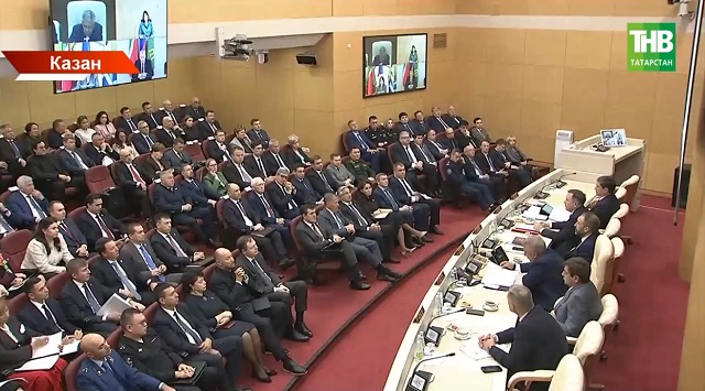 Салым буенча 11 млрд сум бурыч: Татарстан предприятиеләренең кереме кими