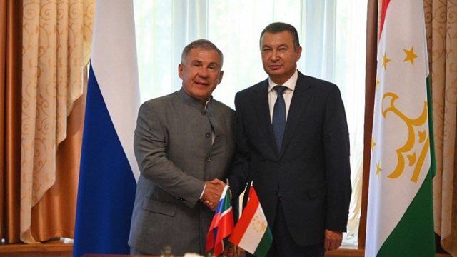 Минниханов в Екатеринбурге встретился с премьер-министром Таджикистана