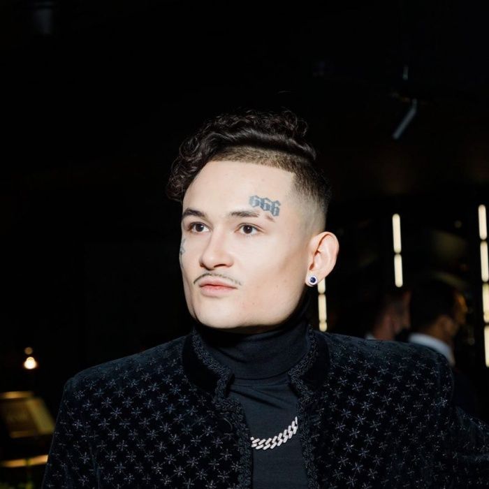 По иску казанца Моргенштерна оштрафовали на 300 тысяч рублей за песню о Путине