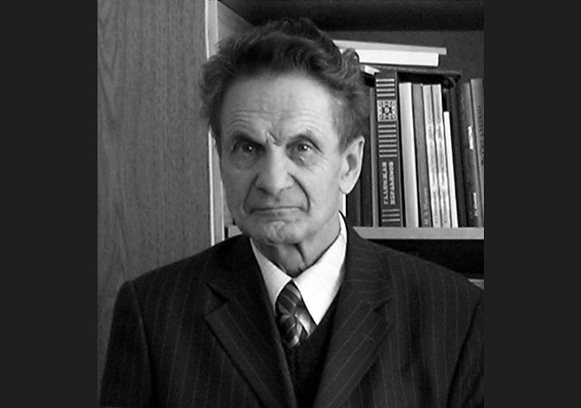 Тел галиме, филология фәннәре докторы, профессор Мәлик Хәйруллин 84 яшендә вафат булган