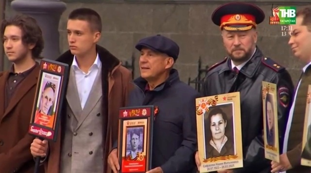 Шествие «Бессмертного полка» в Казани объединило более 150 000 человек