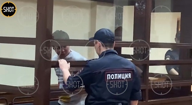 Расправившихся с пятилетней девочкой двоих педофилов осудили пожизненно в Костроме