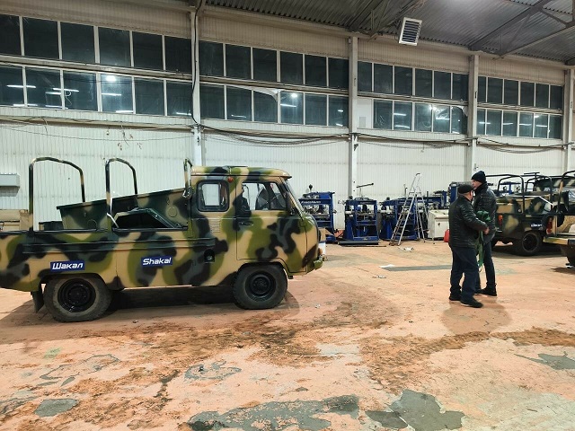 Предприятие из Зеленодольска отправит в зону СВО четыре новых УАЗа