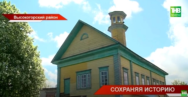 Оставшуюся без минарета из-за сильного ветра древнюю мечеть начали реставрировать в РТ