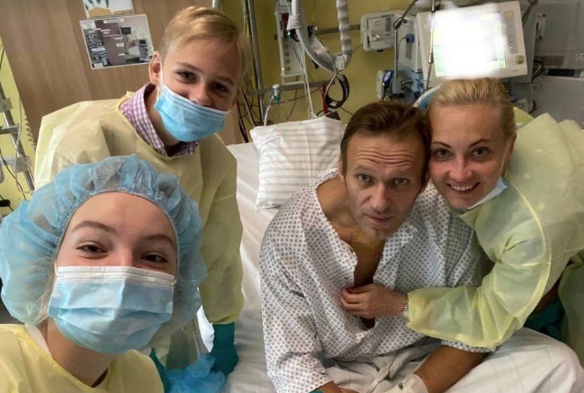 В шведской лаборатории отчитались об анализе проб Навального