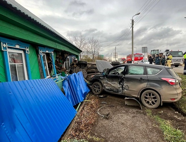 Стали известны подробности ДТП с автолихачом, разнесшим частный дом в Татарстане