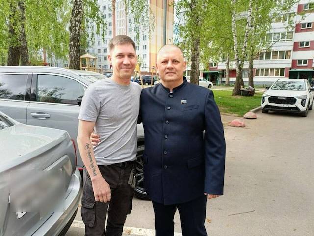 «Пусть возвращение будет с Победой»: бойцу СВО из Набережных Челнов передали гумпомощь 