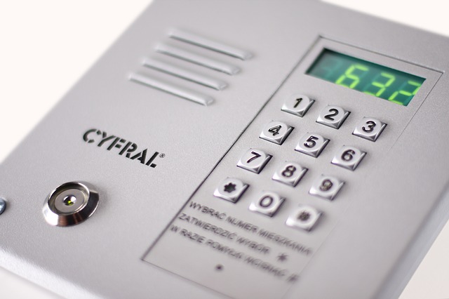 В Набережных Челнах жалуются на счет в 18 000 рублей за установку умных домофонов